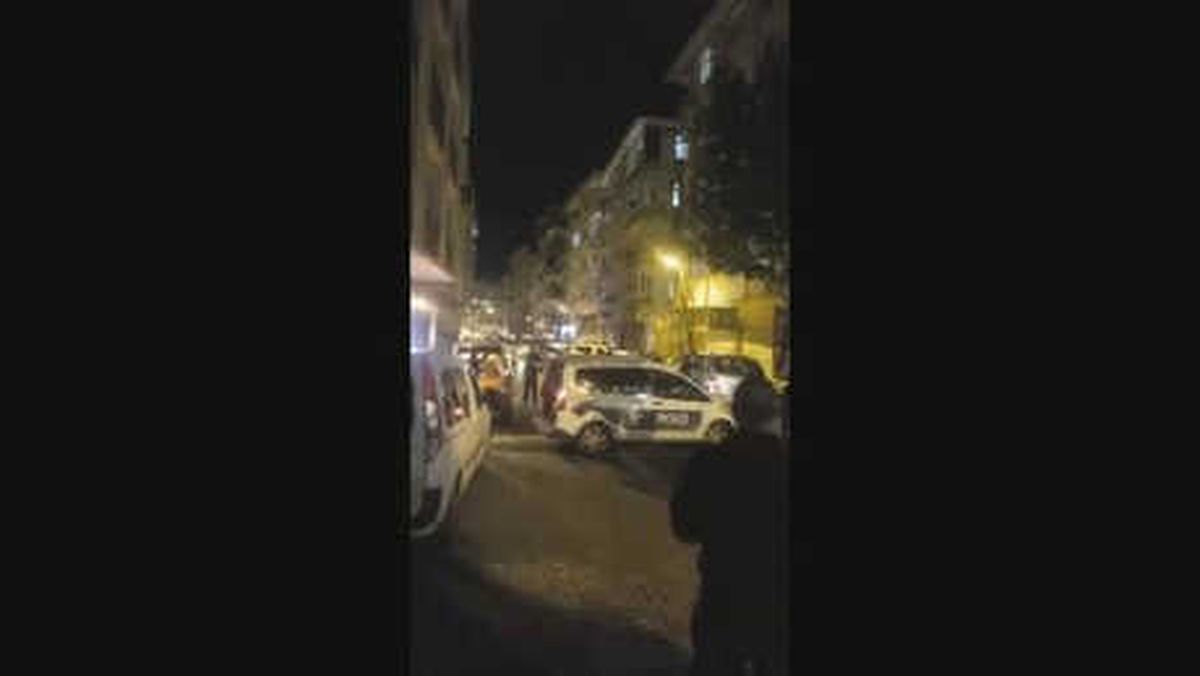 Zeytinburnu\'nda Pompalı Tüfekle Babasını Rehin Aldı