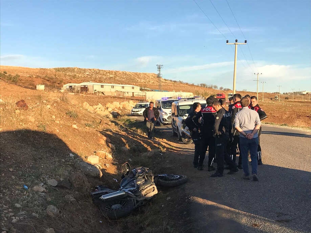 Adıyaman\'da Motosikletli 2 Polis Yaralandı