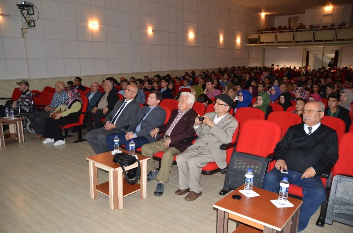 Akseki\'de "Atatürk ve Bilim" Konulu Konferans Verildi