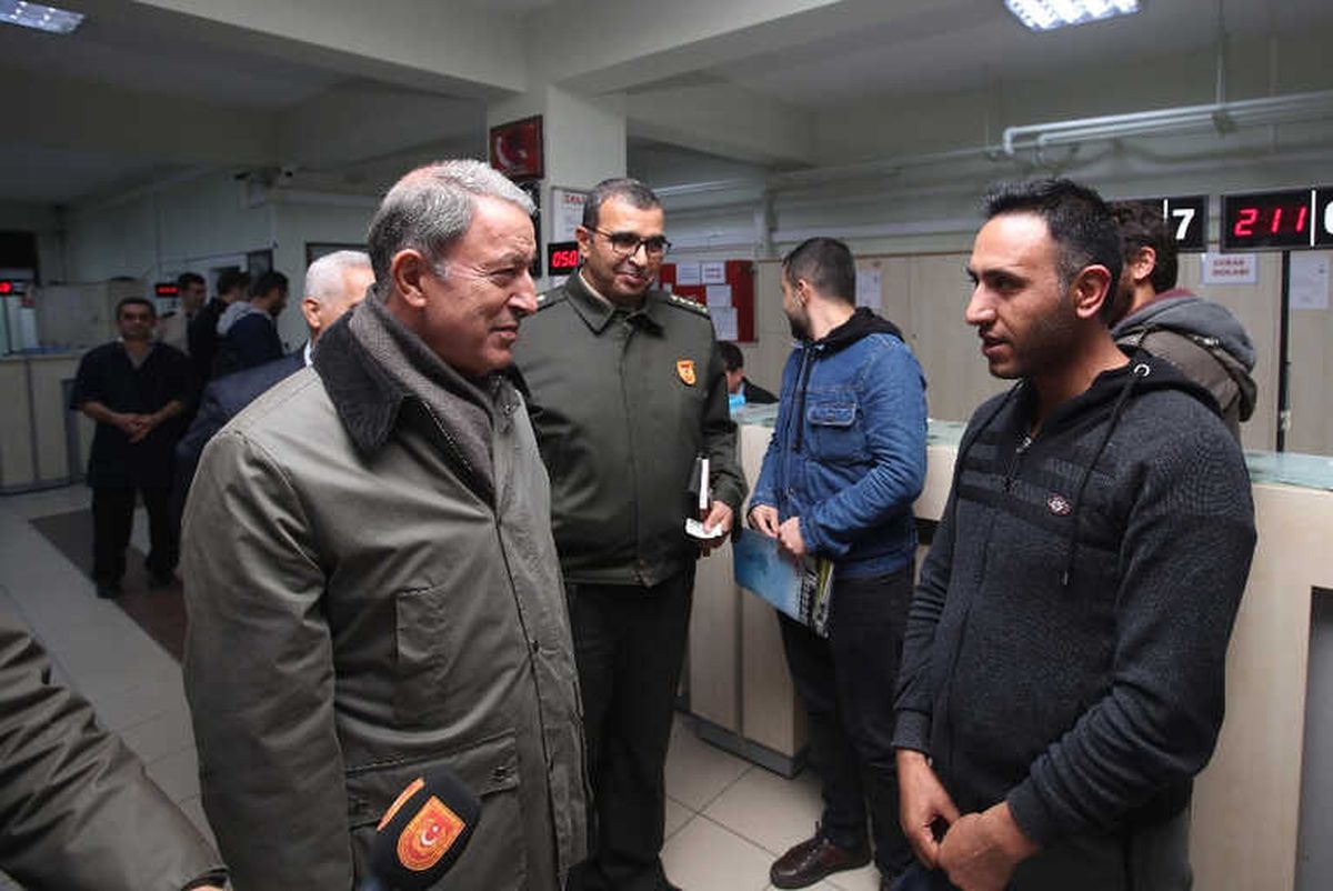 Bakan Akar\'dan Askerlik Şubelerine Gece Denetlemesi