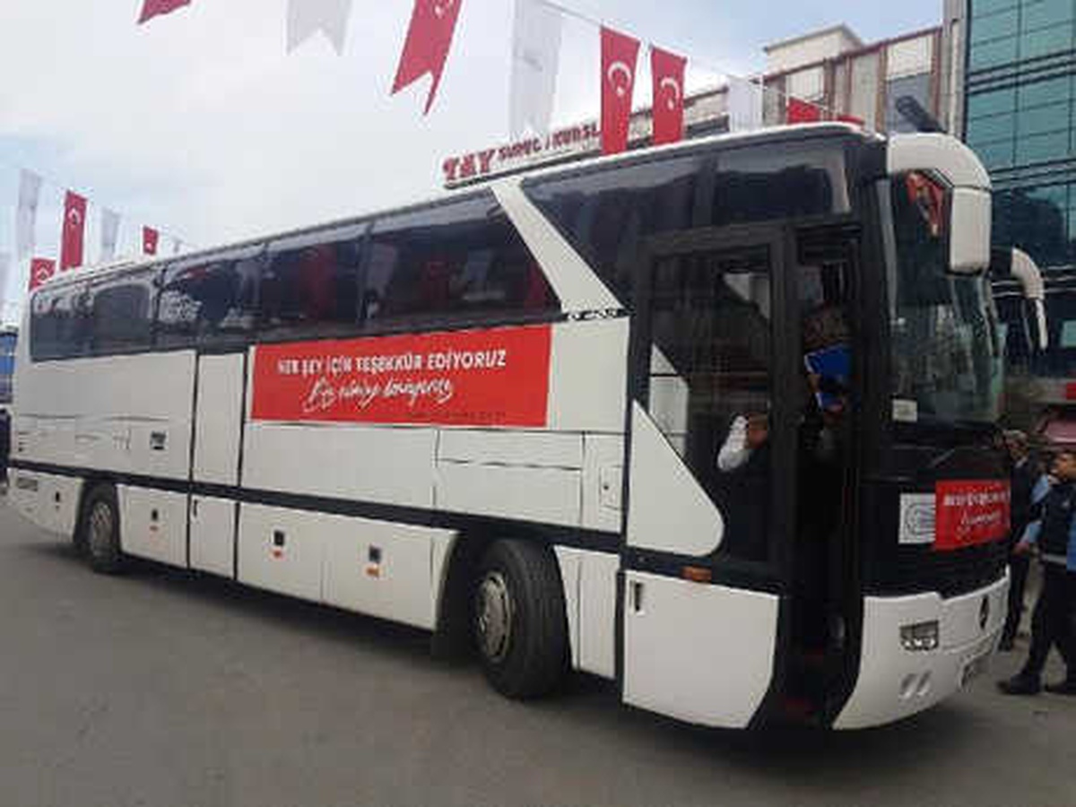 Esenyurt\'ta Yaşayan Suriyeliler Ülkelerine Dönüyor