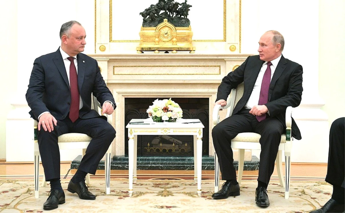Rusya Devlet Başkanı Putin, Moldova Cumhurbaşkanı Dodon ile Bir Araya Geldi