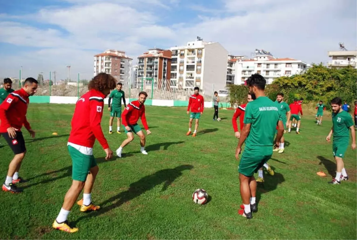 Salihli\'de Gözler Orhangazi Maçına Çevrildi