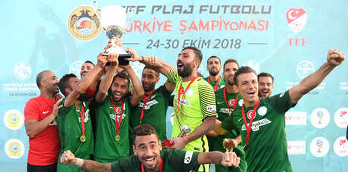 Tff Plaj Futbolu Ligi\'nde Şampiyon Erciş Belediyespor!