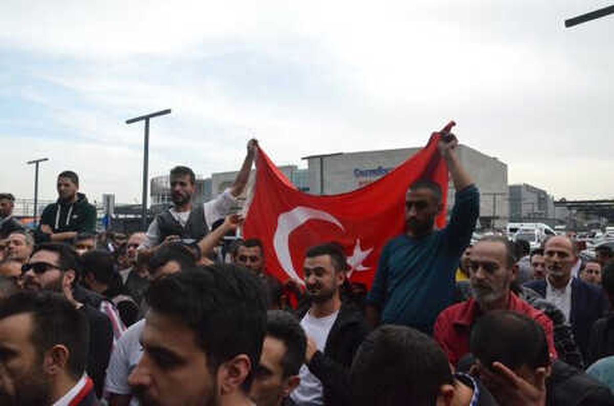 Uber Sürücülerinden Güzergah İzin Belgesi Eylemi