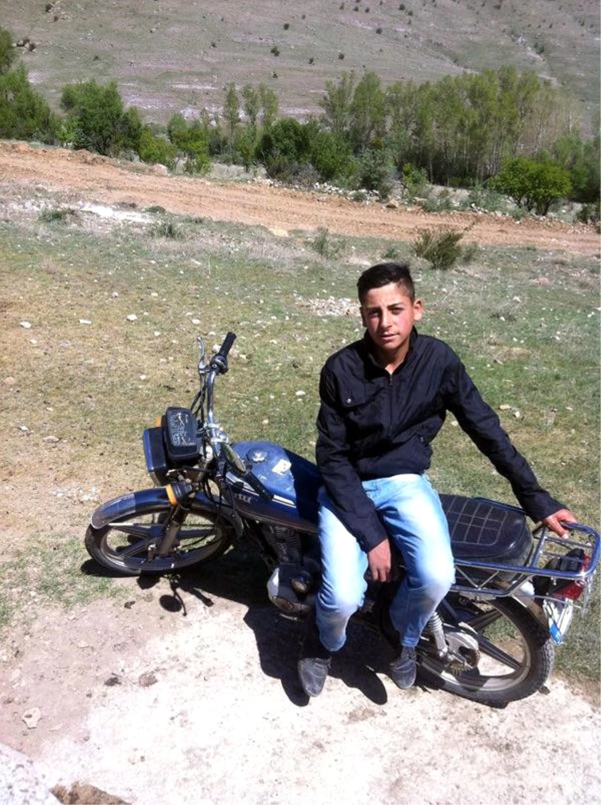 Afyonkarahisar\'da İki Motosiklet Çarpıştı: 1 Ölü, 1 Yaralı