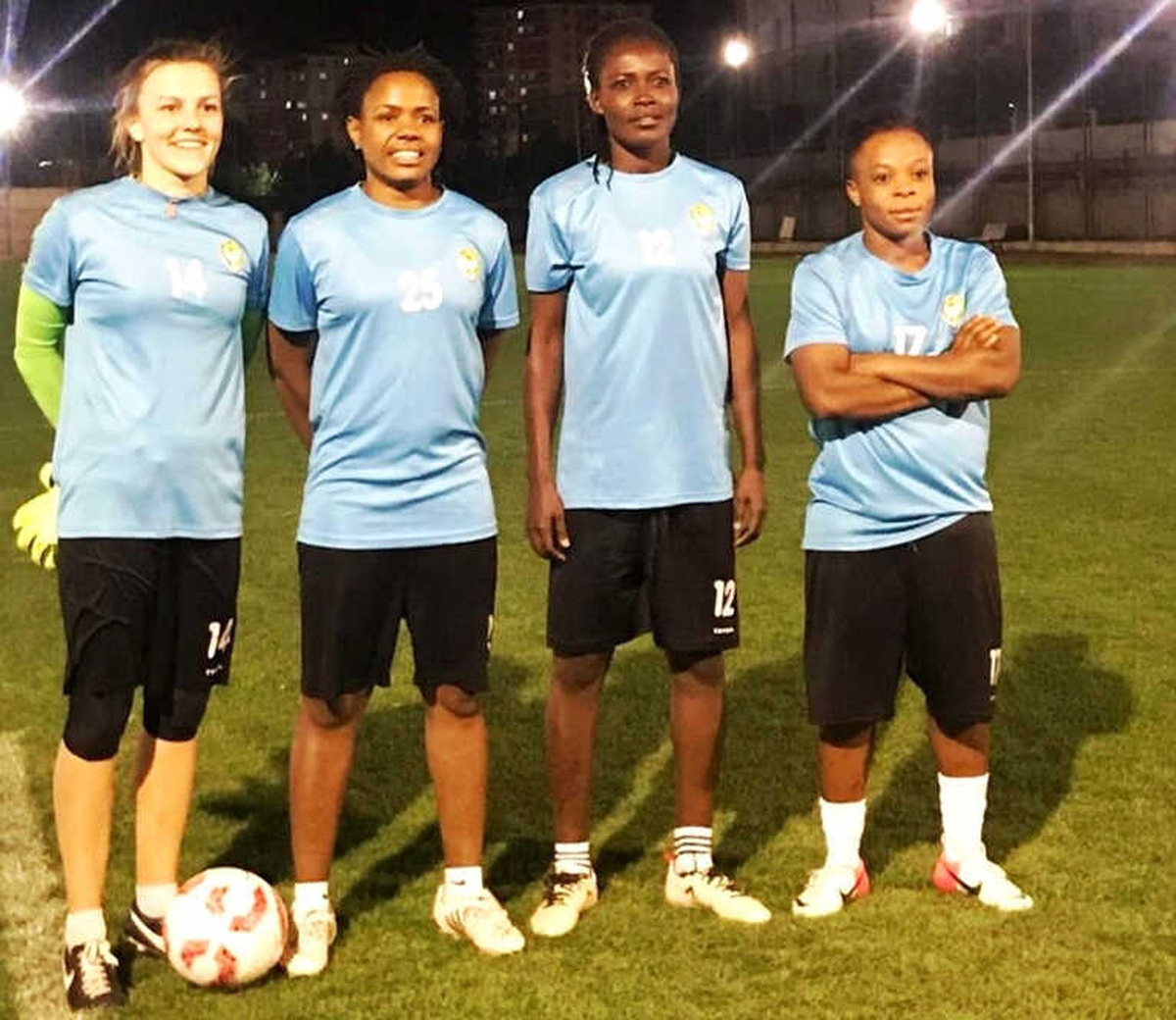 Amed Sportif Faaliyetler\'in Kadın Futbolcuları Liderliğe Yükseldi