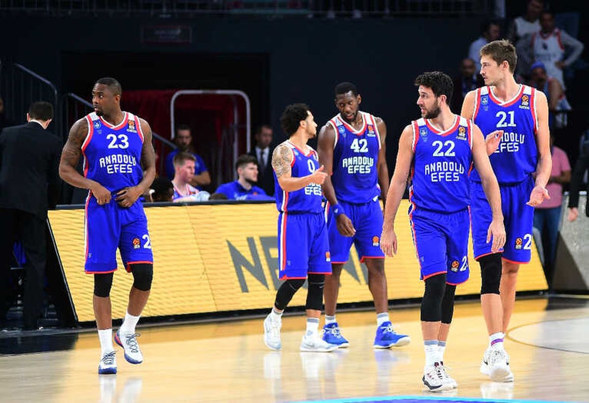 Anadolu Efes Milano Deplasmanında