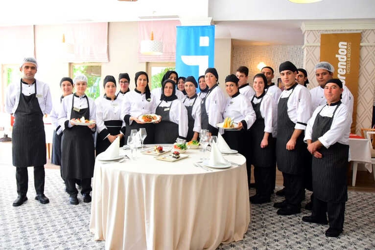 Aşçı Yardımcılığı Kursu Uygulama Eğitimleri Başladı
