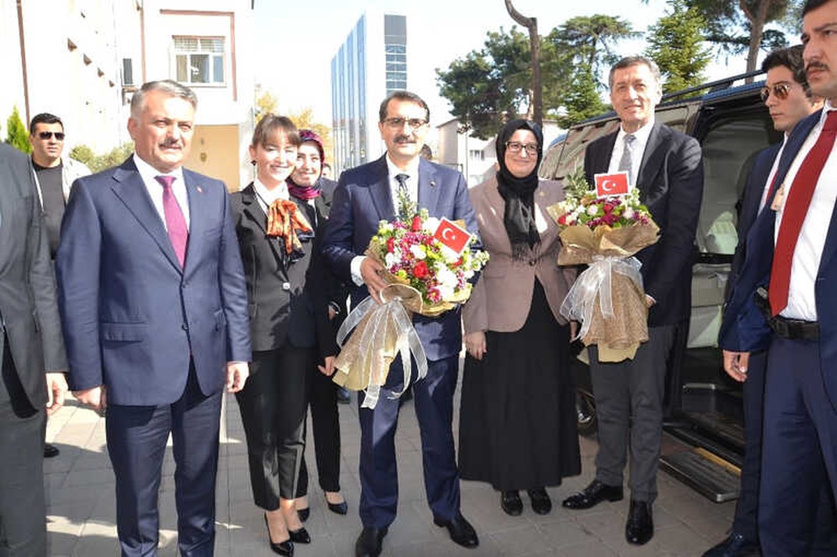 Bakanlar, Vali Yazıcı\'yı Ziyaret Etti