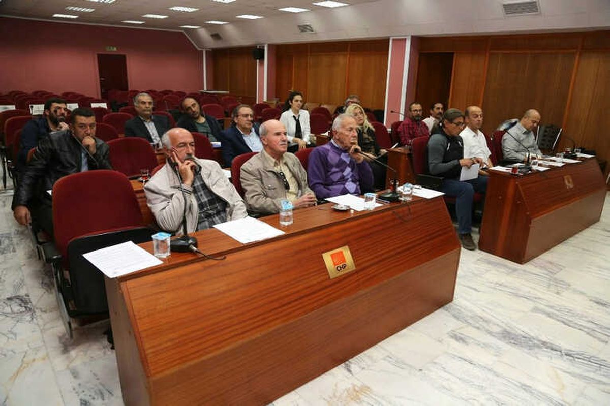 Başkan Kazım Kurt, Mahalle Meclis Başkanları ile Toplantılarına Devam Ediyor