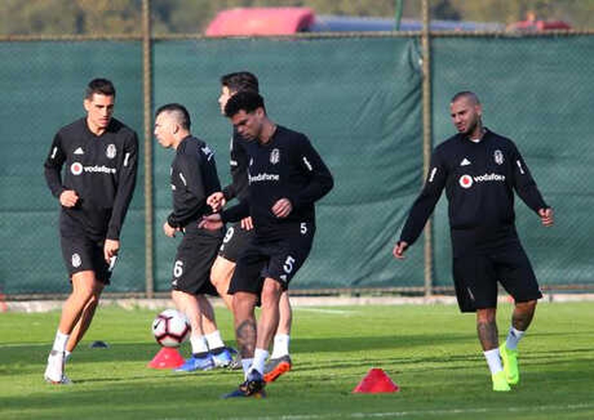 Beşiktaş Kondisyon ve Taktik Çalıştı