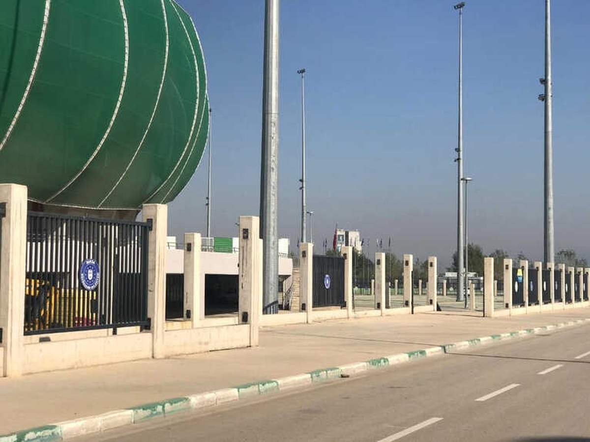 Bursaspor\'un Stadyumunun Çevresindeki Bariyerler Kaldırılıyor
