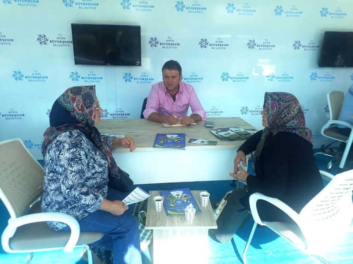 Büyükşehir Sahada Aydınlıları Dinliyor