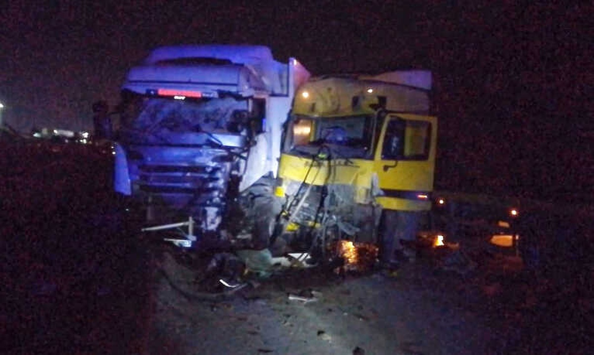 Gebze\'de 2 Tır ile 1 Otomobil Birbirine Girdi: 1 Ölü, 2 Yaralı
