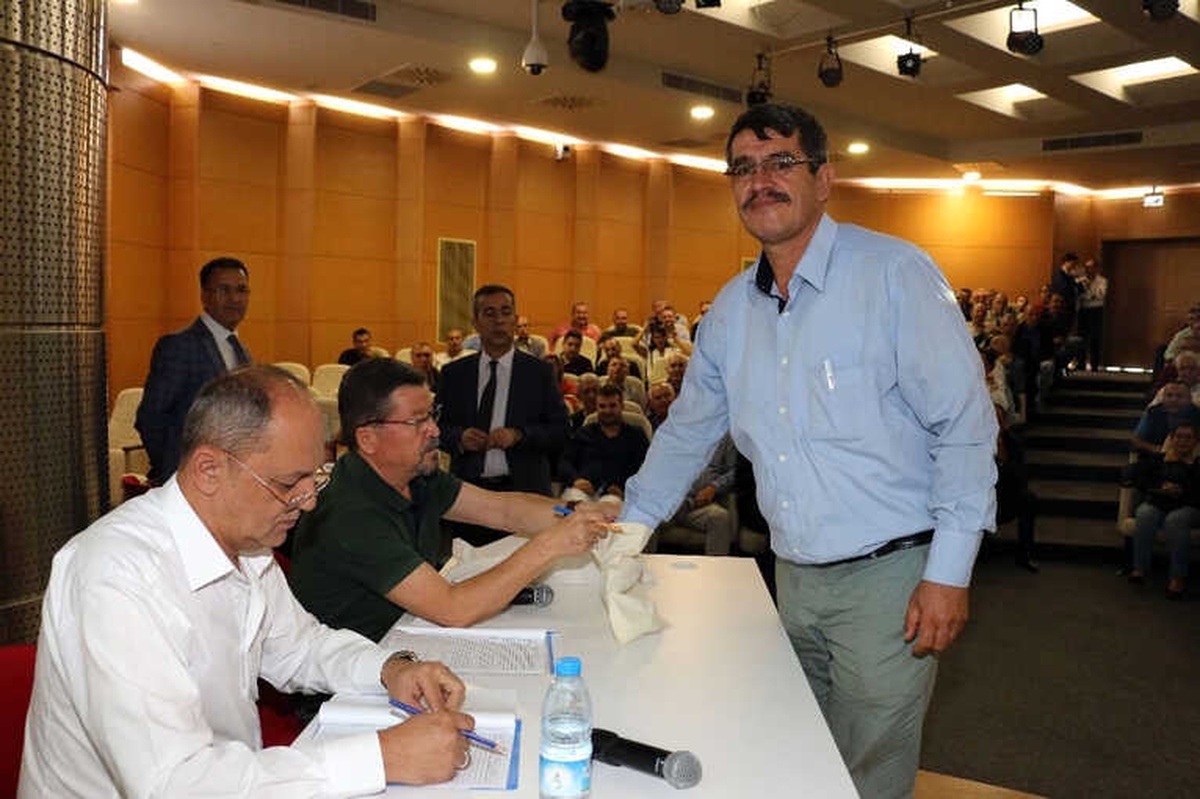 Halk Pazarı ve Festival Çarşısı Esnafı Kat Kurasını Çekti