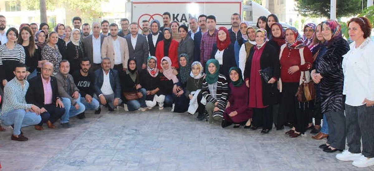 Hatay\'da AK Parti İl Teşkilatı\'ndan Kızılay\'a Kan Bağışı