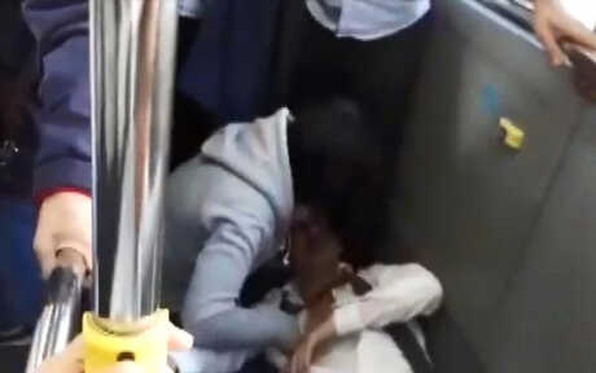 Rahatsızlanan Yolcu, Halk Otobüsüyle Hastaneye Götürüldü