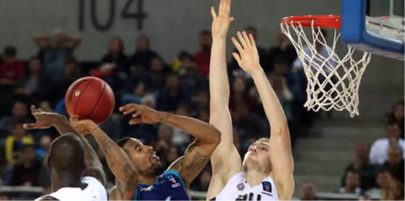 Türk Telekom - Partizan: 77-72