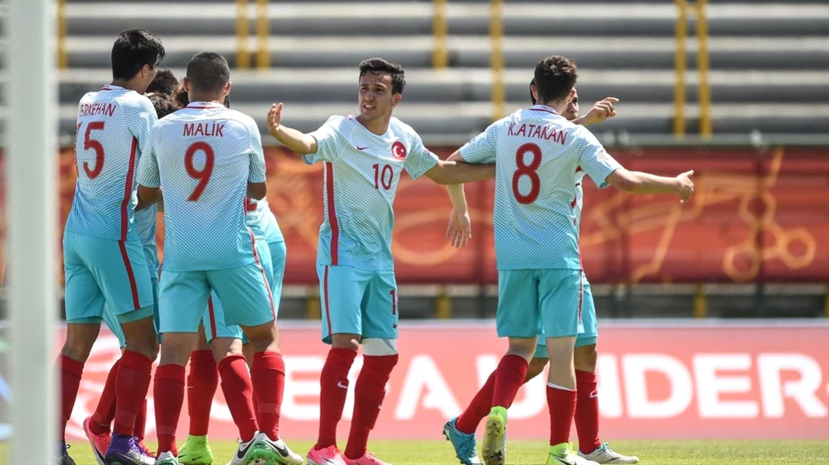 Türkiye 17 Yaş Altı Milli Takımı, Avrupa Şampiyonasında Elit Tur\'a Yükseldi