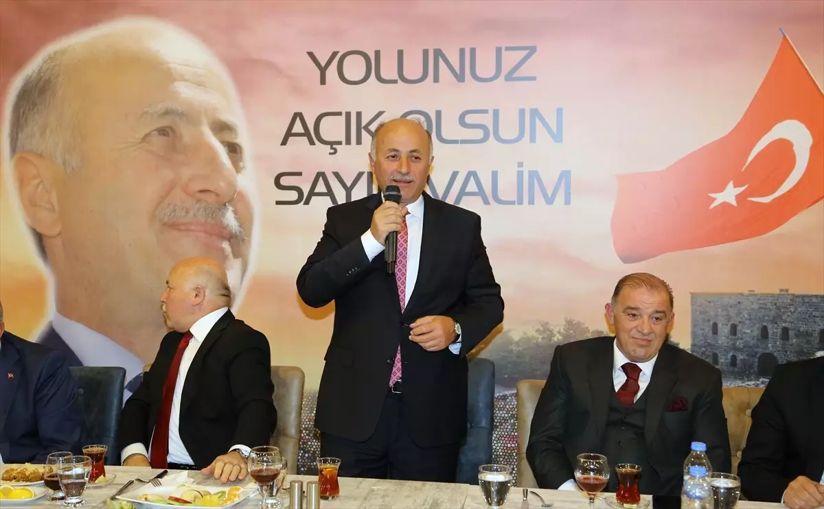 Vali Azizoğlu\'ndan Veda Yemeği