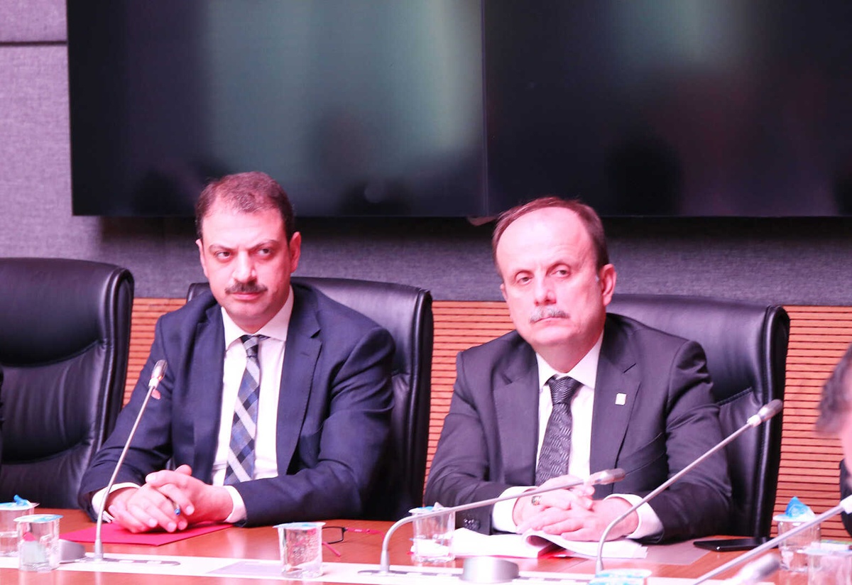 Bakan Yardımcısı Aksu: İzmir\'in Stadları 2019\'Da Hizmete Girecek