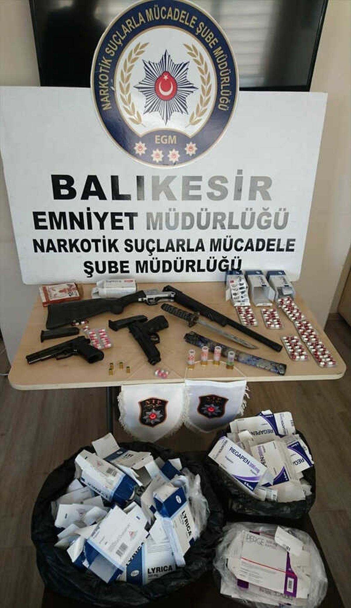 Balıkesir\'de Uyuşturucu Operasyonları