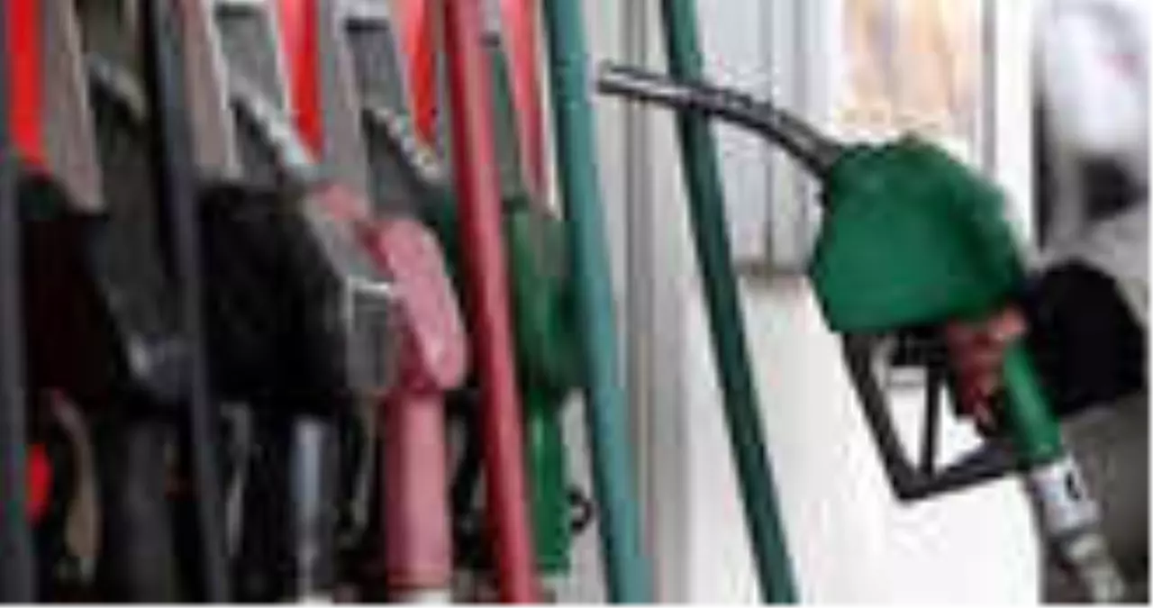 Benzine İndirim Geliyor! Bu Kez Pompaya Yansıyacak