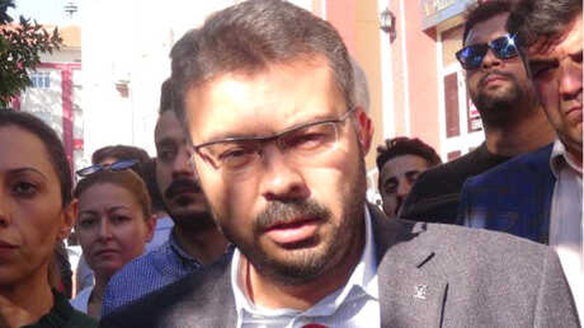 CHP\'li Başkana, Cumhurbaşkanına Hakaret İddiasıyla Suç Duyurusu