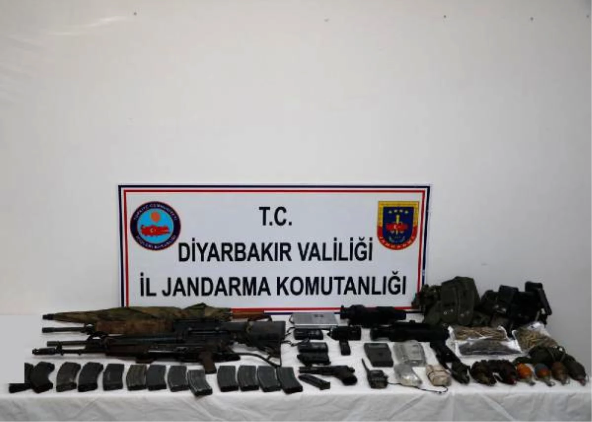 Diyarbakır\'da Eylem Hazırlığındaki 3 Terörist Yakalandı, 4 Terörist Öldürüldü