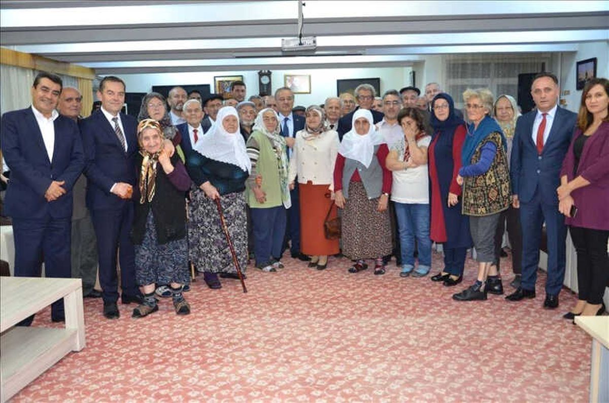 Edirne Huzurevi\'nde Mevlit Okutuldu