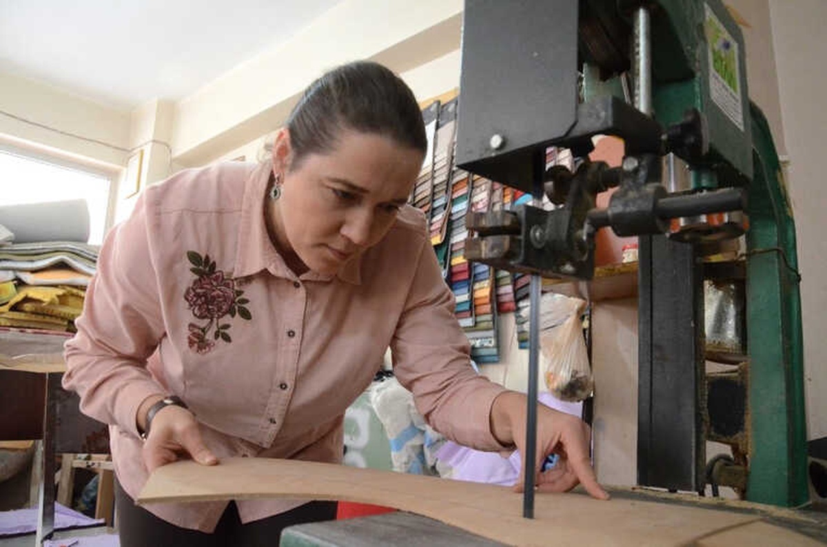 Eşine Yardım İçin Gitti, Patron Olup Dükkanı Devraldı