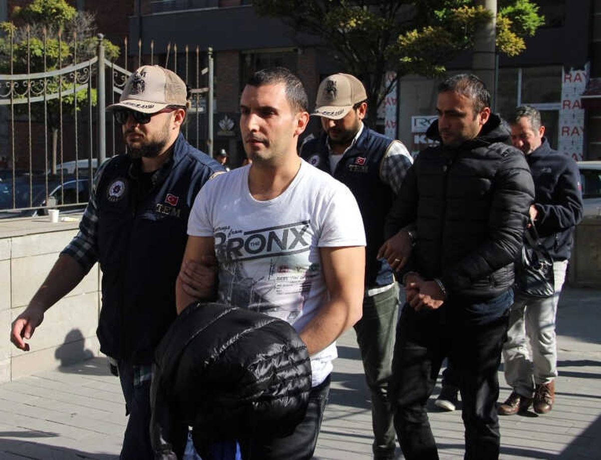 Fetö Şüphelisi Subaylar Adliyede