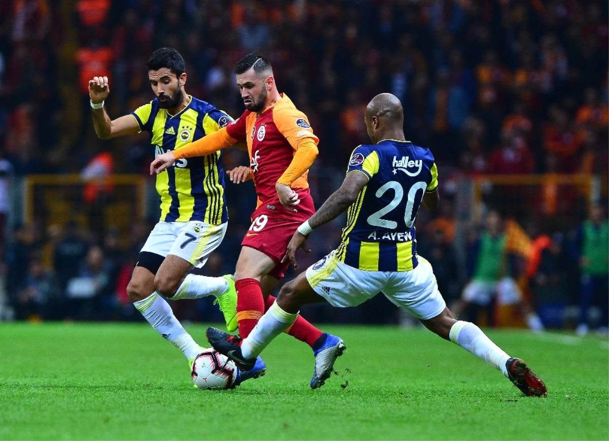 Galatasaray\'da 3 Futbolcu İlk Kez Fenerbahçe Derbisi Oynadı