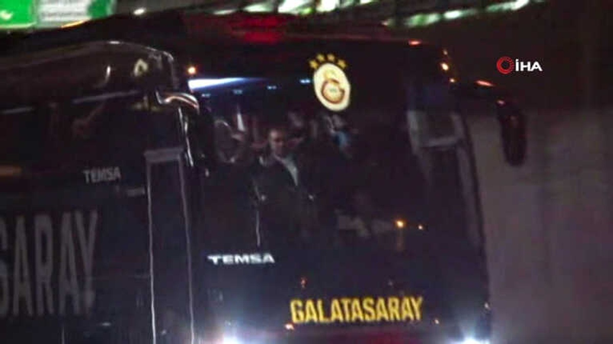 Galatasaray, Türk Telekom Stadyumu\'na Ulaştı