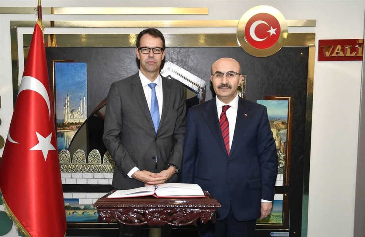İsviçre\'nin Ankara Büyükelçisi Paravicini, Adana\'da