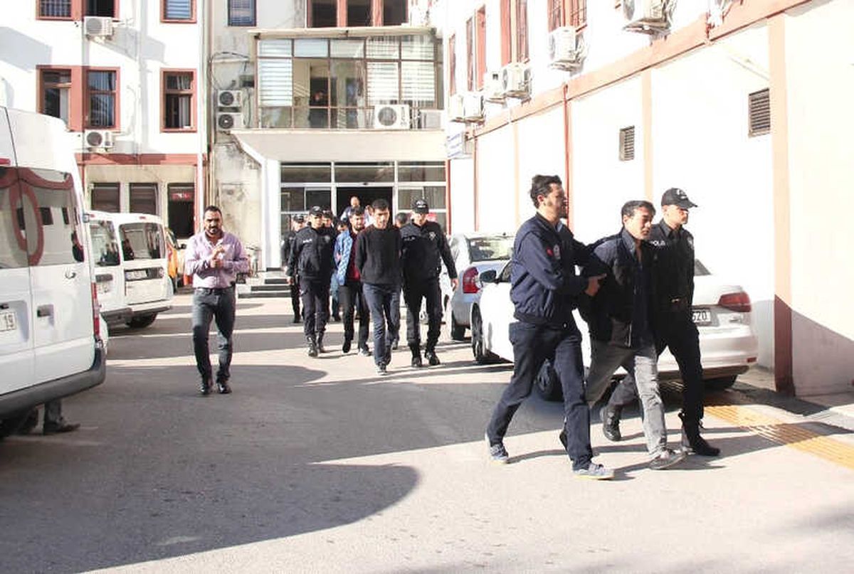 Mersin Merkezli 4 İlde Silah Kaçakçılığı Operasyonu: 11 Gözaltı