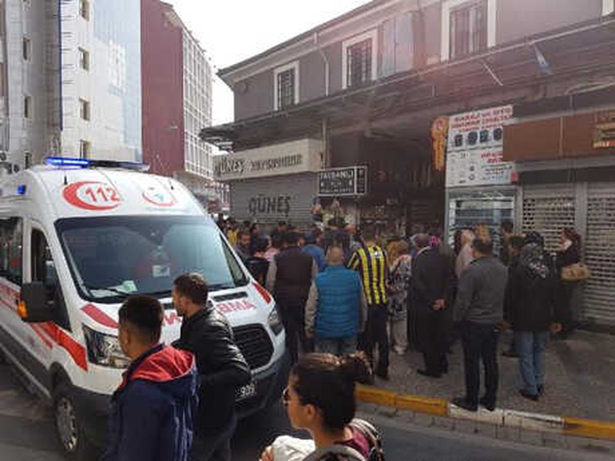 Önce Eski Eşini Ardından Cami Önündeki 1 Kişiyi Bıçakladı