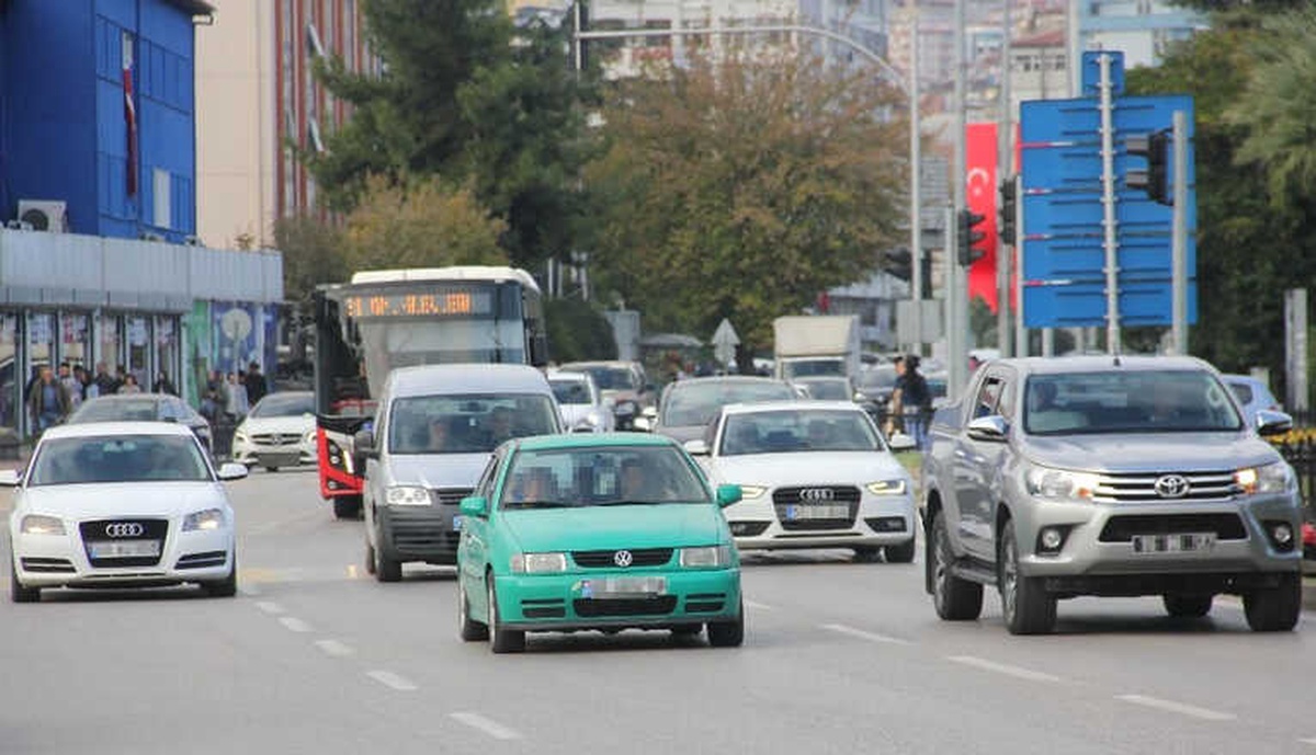 Samsun\'da Motorlu Kara Taşıtı Bir Yılda 15 Bin 740 Arttı