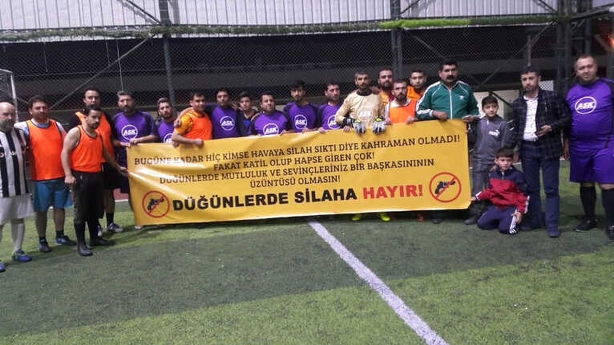 Sanatçı ve Müzisyenler "Düğünlerde Silaha Hayır" Dedi