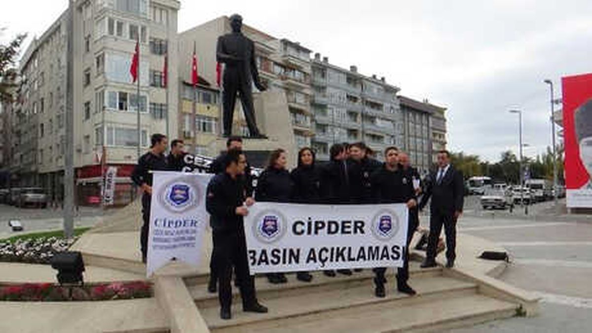 Silivri\'de Gardiyana Saldırı Protesto Edildi