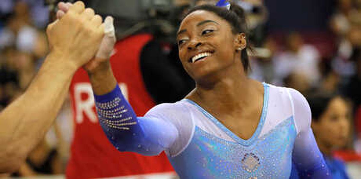 Simone Biles\'ten Tarihi Başarı