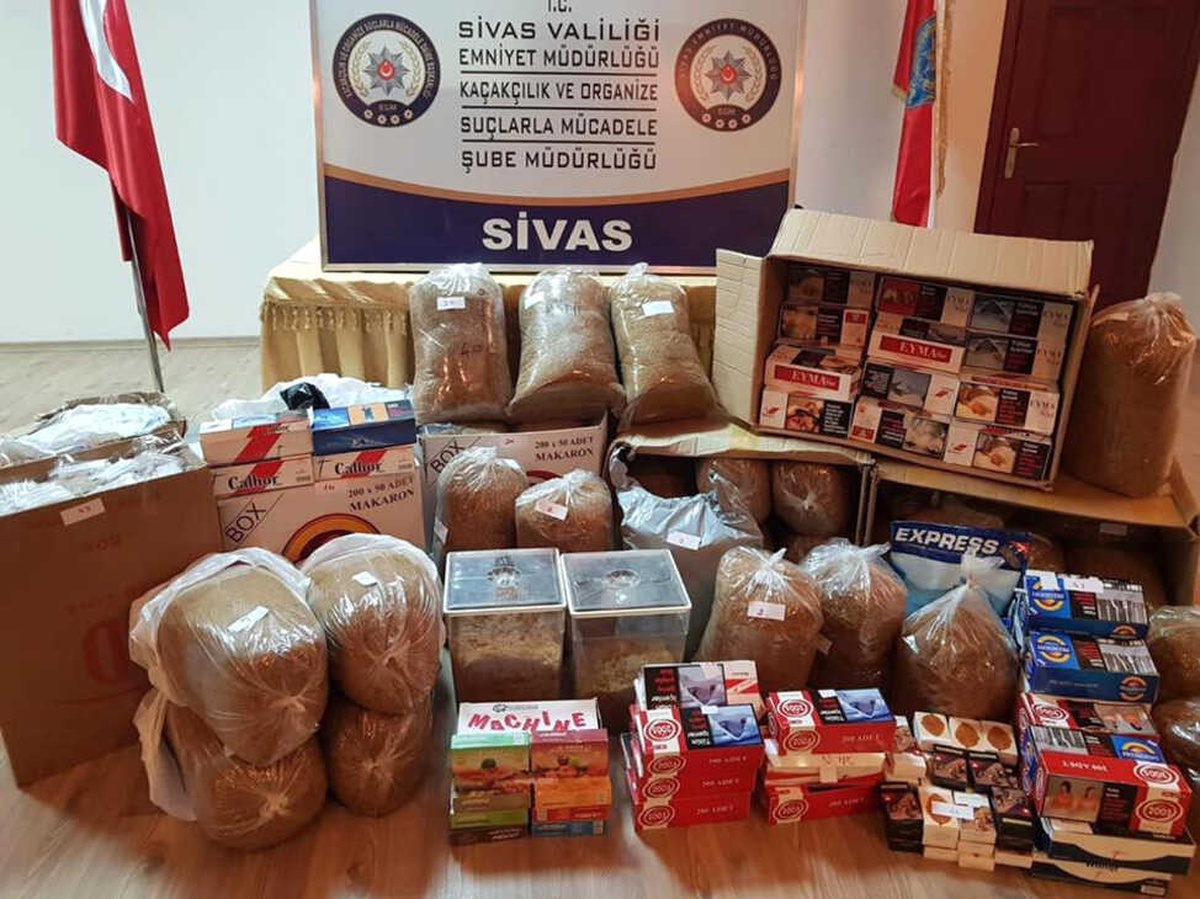 Sivas\'ta 163 Kilo Kaçak Tütün Ele Geçirildi