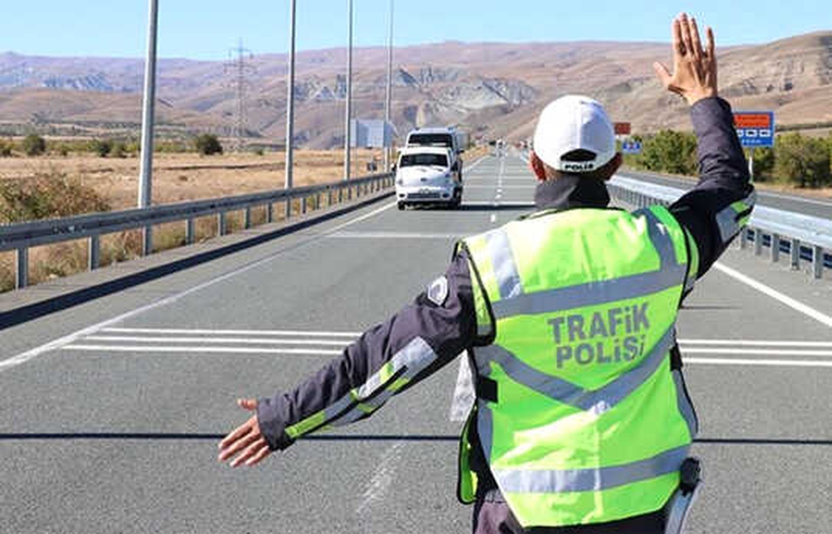 Trafikte En Çok Cezayı Emniyet Kemerinden Yedik