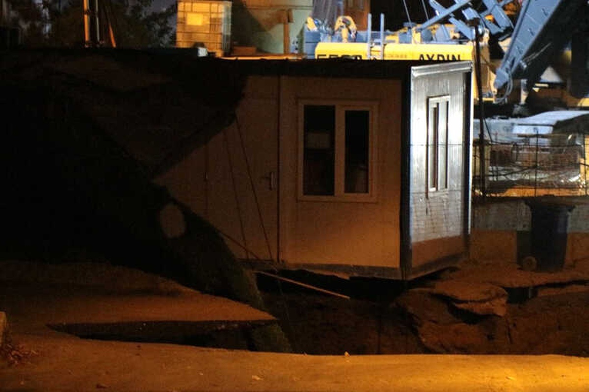 Ümraniye\'de Metro İnşaatında Göçük