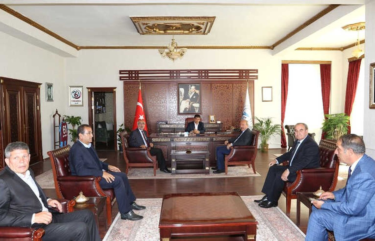 Van Büyükşehir Belediyesinden Erciş\'e Çıkarma