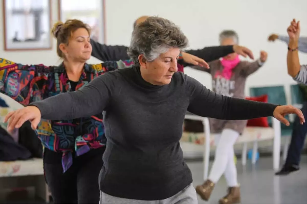 Yenimahalle\'de İkinci Bahar Merkezlerinde Dans Kursları Başladı