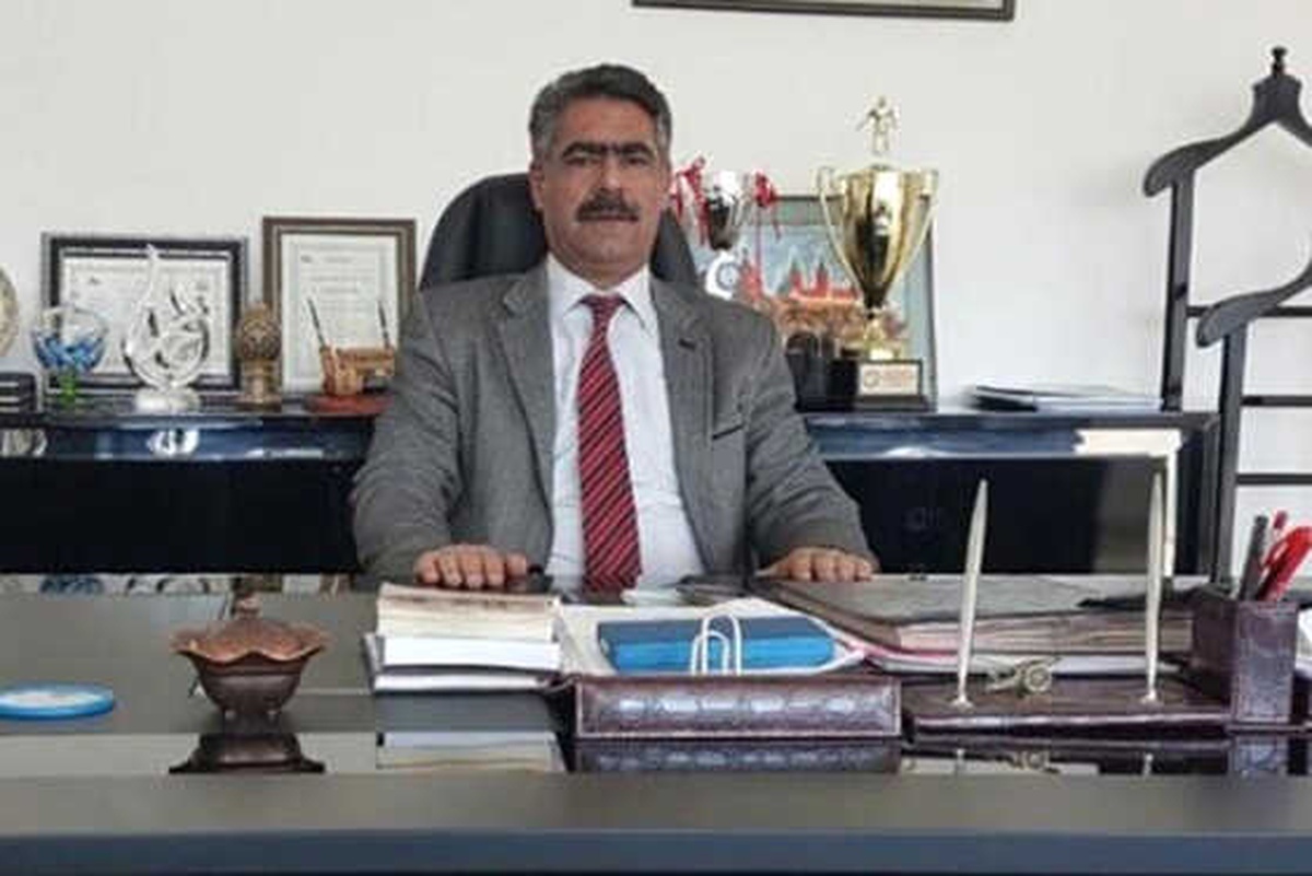 Atatürk\'e Hakaret Ettiği İddia Edilen Mehmet Emin Korkmaz Görevden Uzaklaştırıldı
