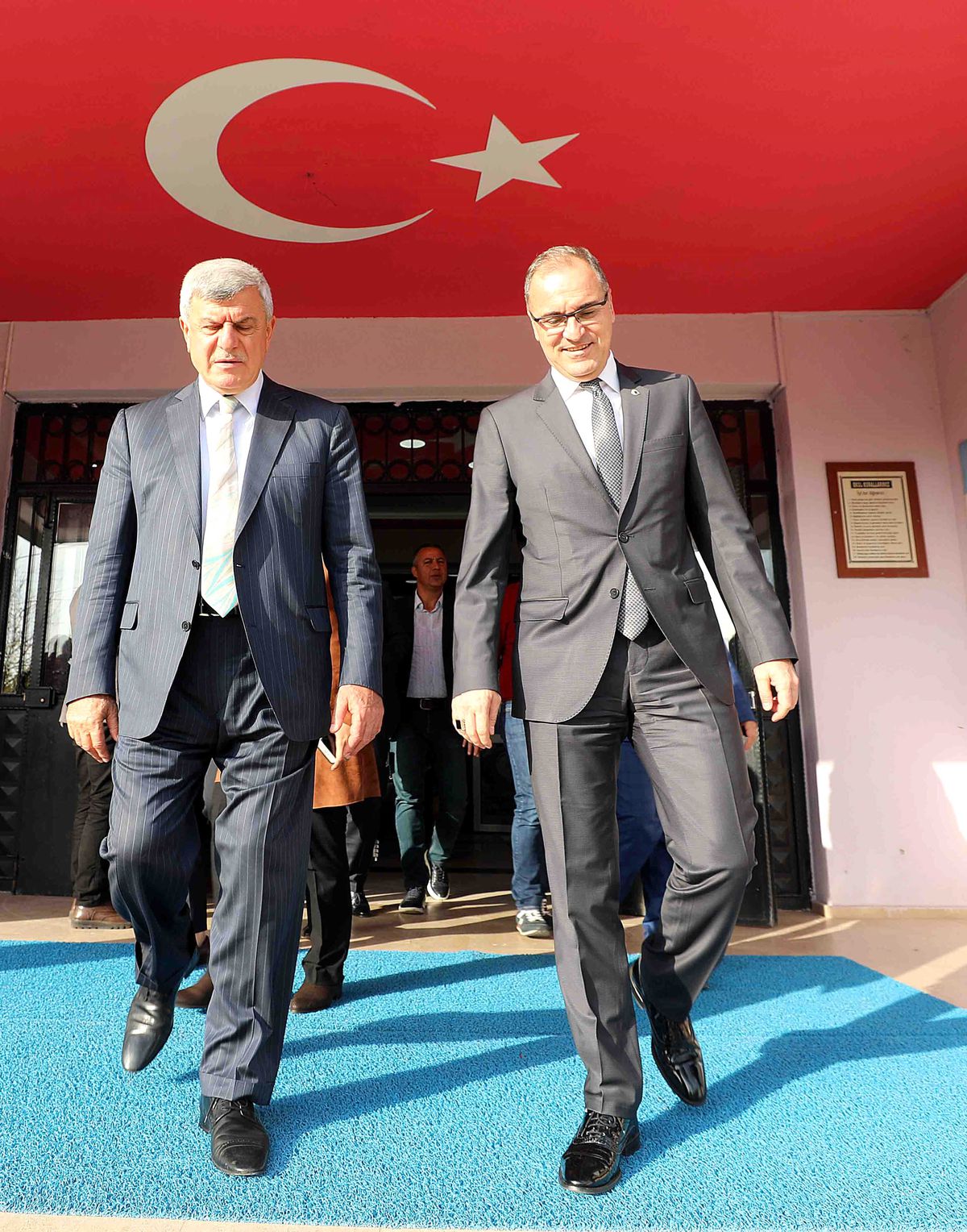 Başkan Karaosmanoğlu,"Anneye Hizmet Millete Hizmettir"