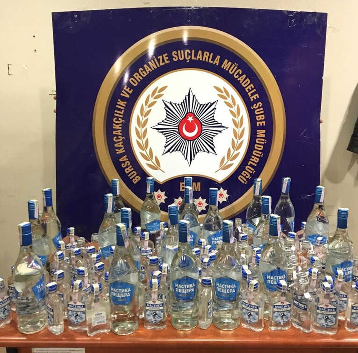 Bursa\'da Kaçak İçki Ele Geçirildi